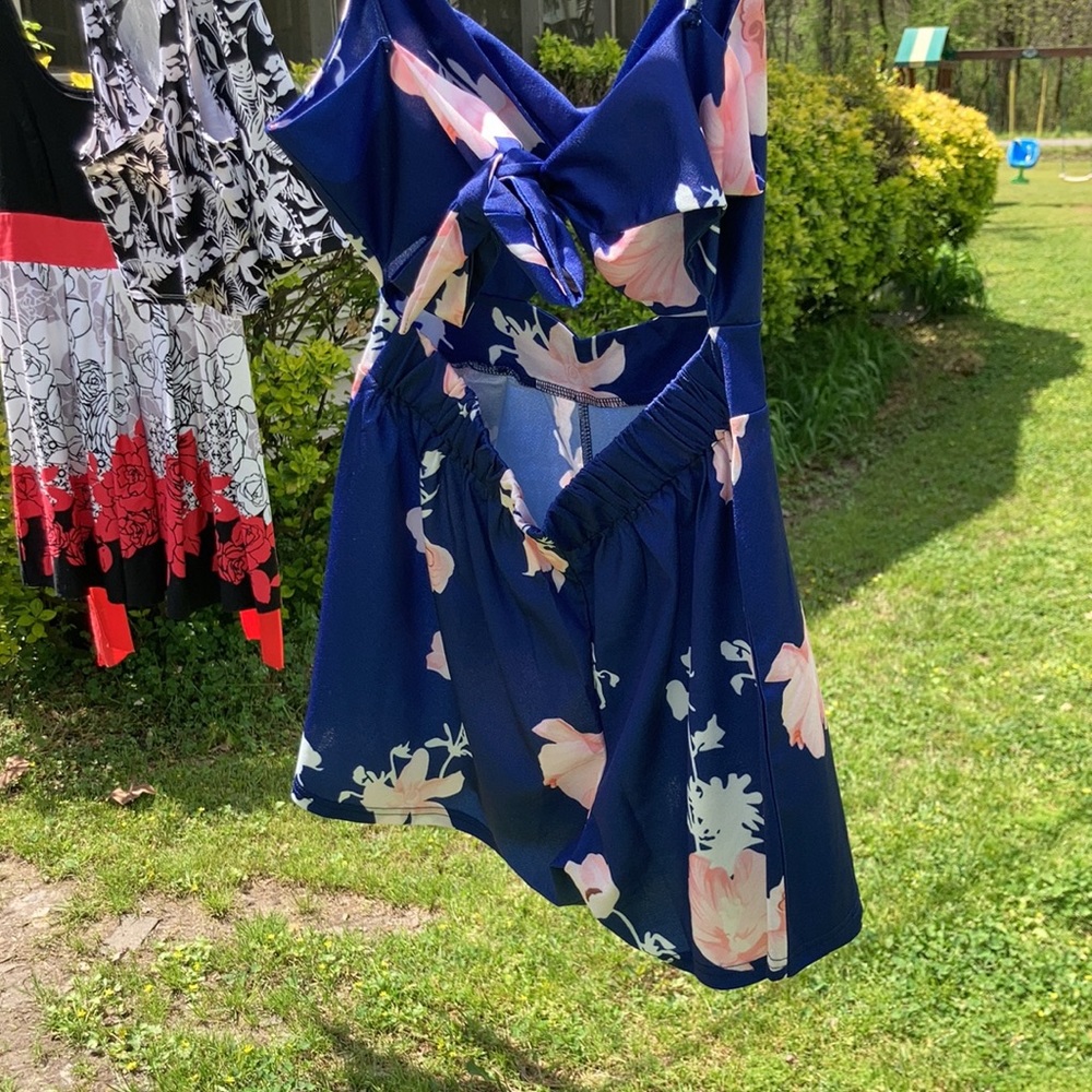 Romper - Picture 2 of 3
